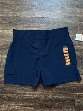 NWT RBX Womens athletic shorts M New